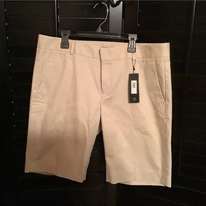 NWT Banana Republic Bermuda shorts, Hampton Fit
